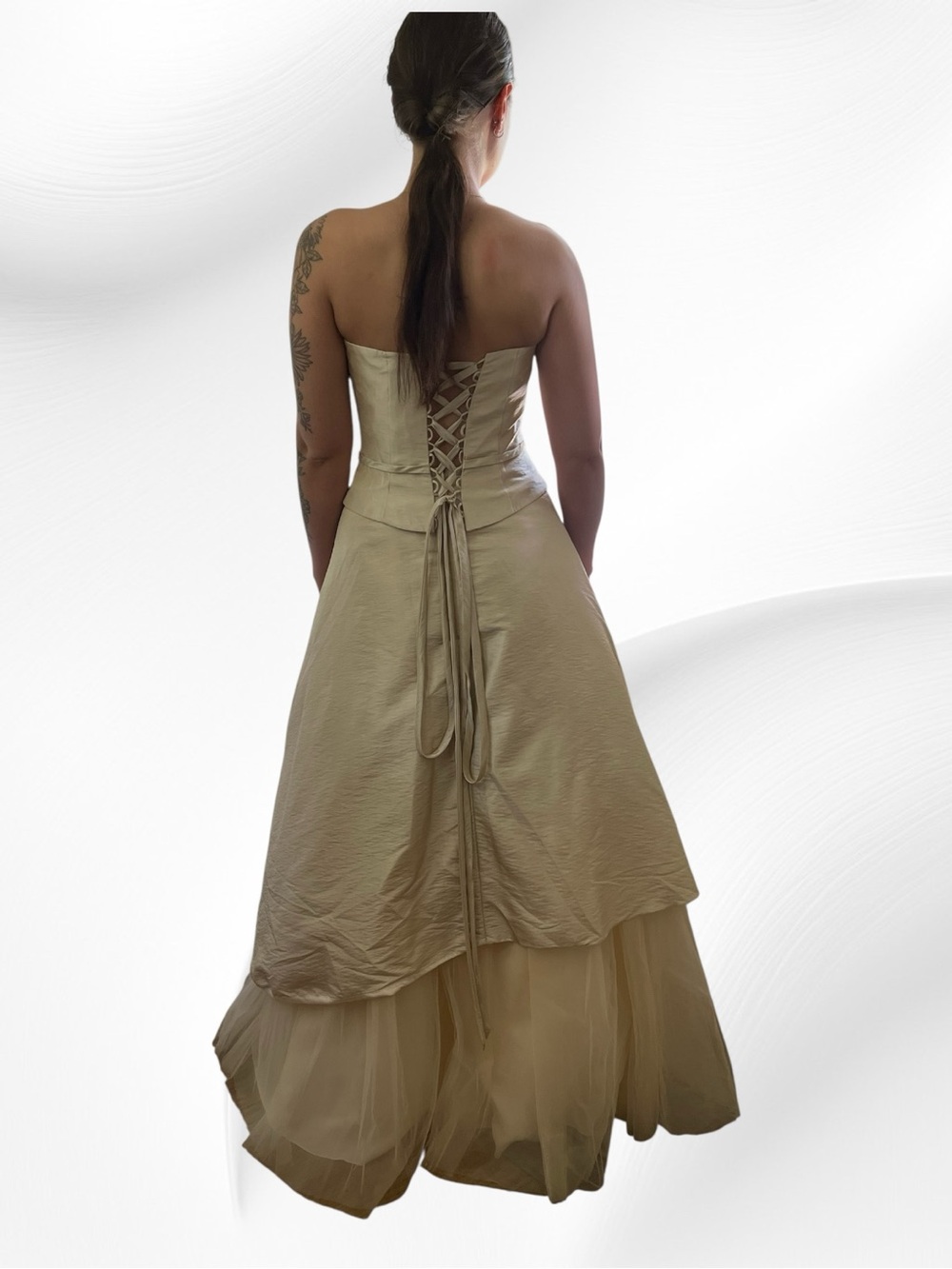 Raylia Bridal Taffata Corset Asemetrical with Exposed Crinoline Hem Size 10 NWT - Picture 5 of 8